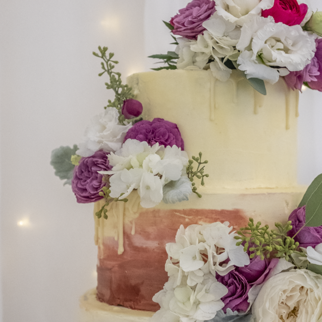 Wedding Cake Slider Image 1